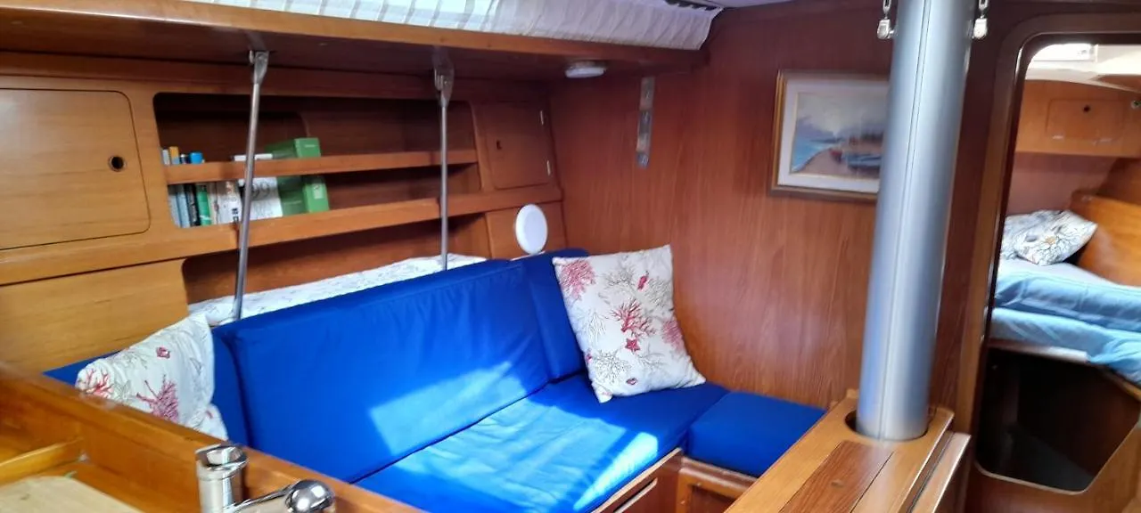 Bed And Boat Holiday Hotel La Spezia 0*,  Italië